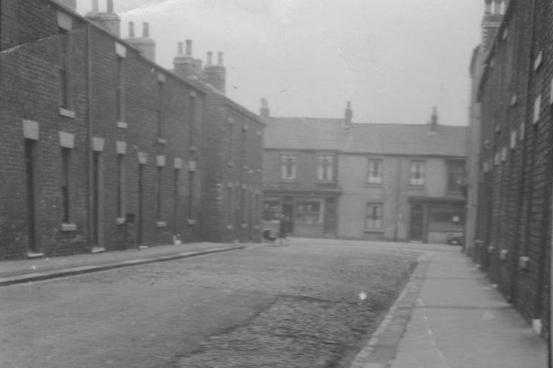 Kinburn Street looking south to the shops being in Durham Street. Photo: Hartlepool Library Service.