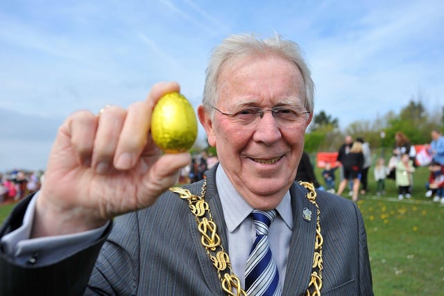 Mayor of Sunderland Harry Trueman prepares to bowl the first egg