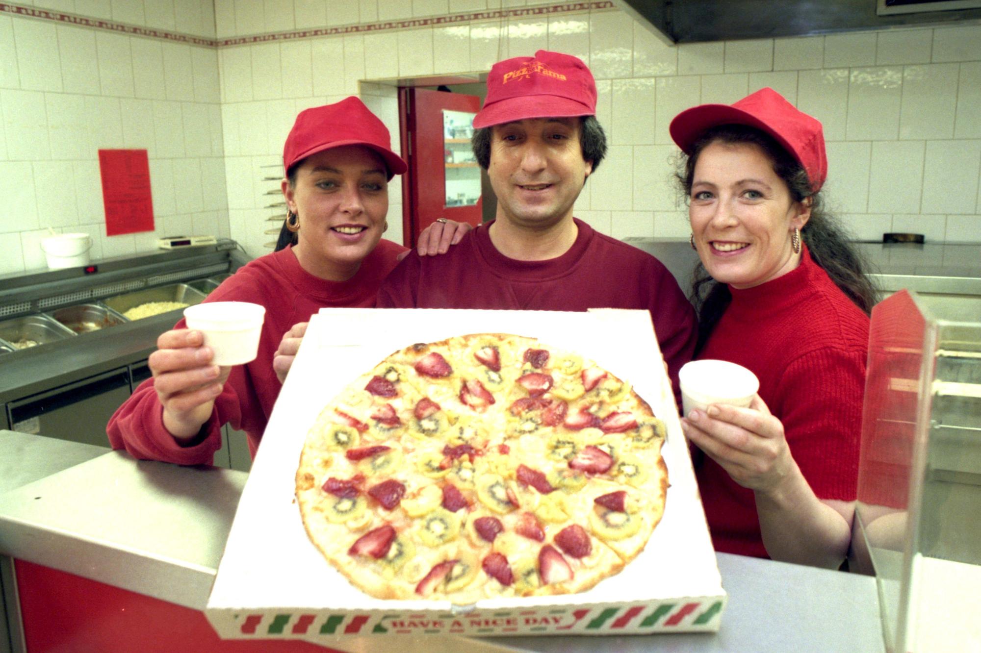 I'm dishing up a panful of 13 Sunderland memories for National Pizza ...