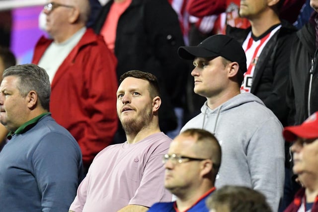 Safc Reading Sunderland fan picture gallery as SAFC and Reading fans pay tribute to ...