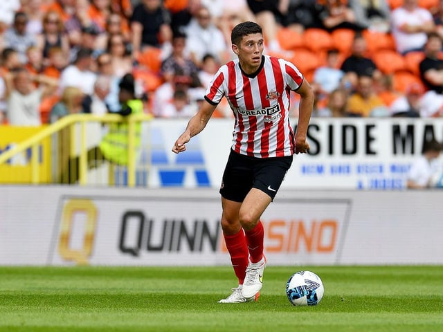 Tired a little late on but linked the play well throughout and took his penalty superbly. Unlucky with his own goal in the first half. Makes a big difference. 7