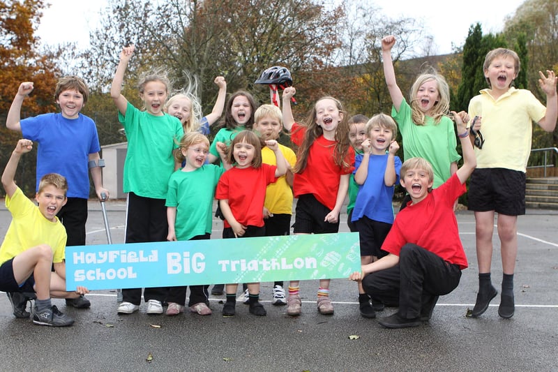 Hayfield Primary School pupils are appealing for the public to back their fund raising triathlon for a new minibus.