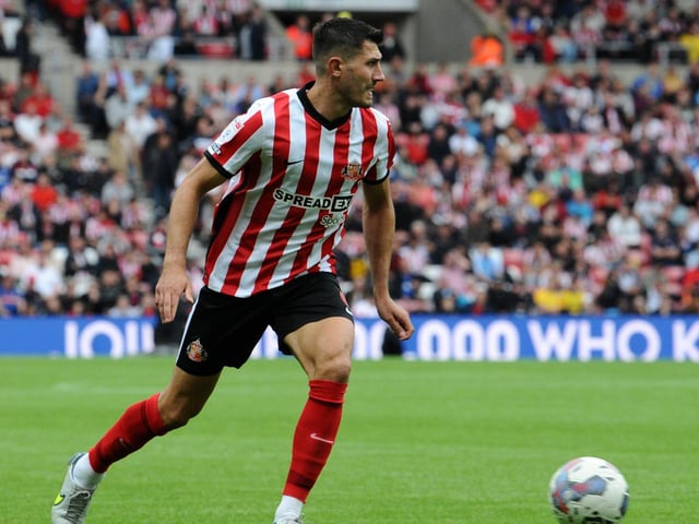 Brilliant in the first half, heading everything clear. Ultimately it’s too much of an ask for him to do it on his own all game, Sunderland’s lack of height is catching up with them at the moment. 5