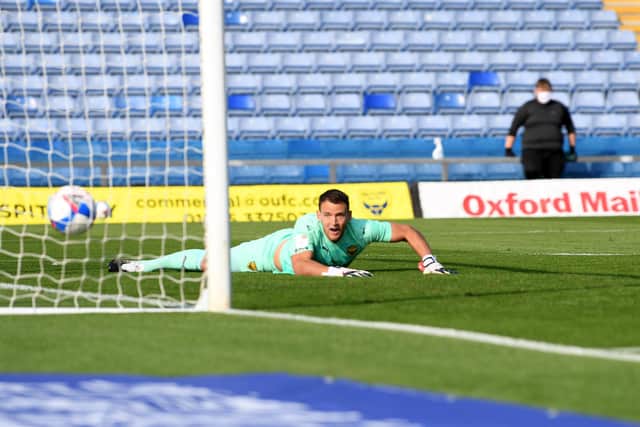 Luke O'Nien puts Sunderland in the lead at the Kassam Stadium