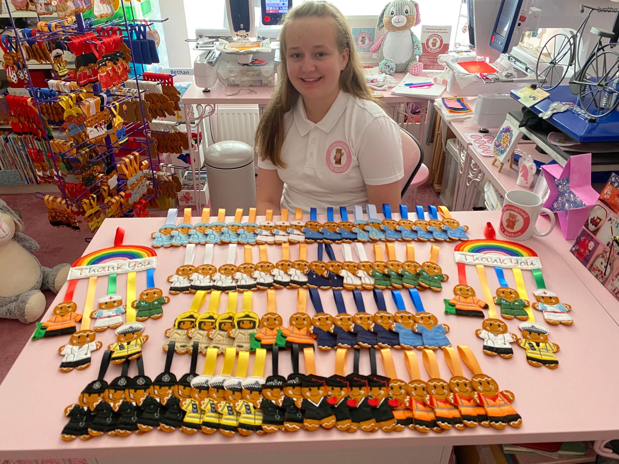 Schoolgirl entrepreneur uses 'gingerbread' people business to put a ...