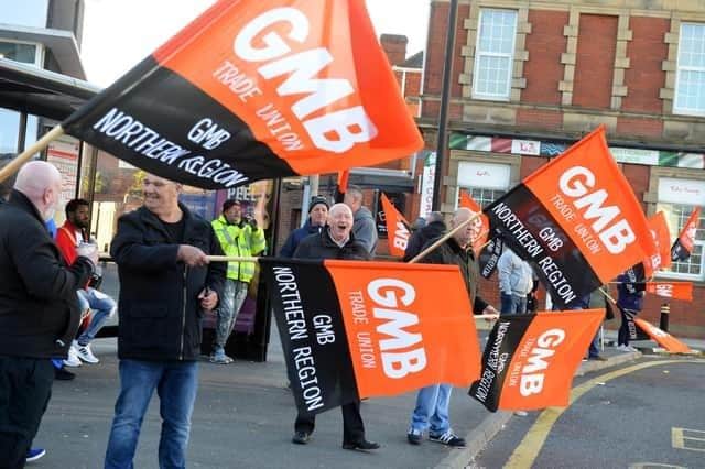 GMB pickets outside the Stagecoach depot