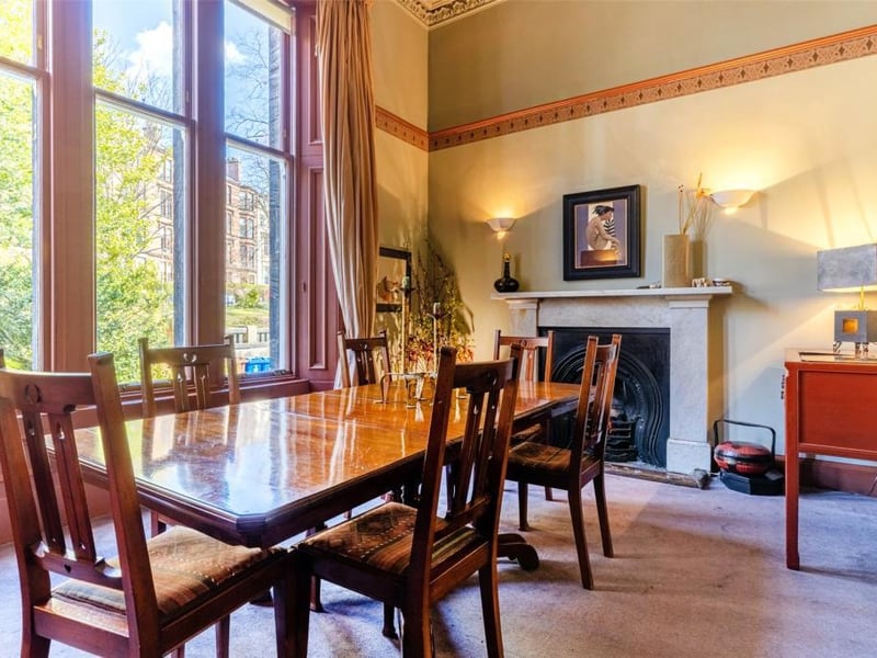 Dining room.