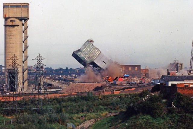 Demolition of pit head towers in October 1994.