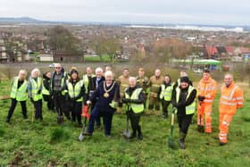 Mayor of Sunderland, Cllr Alison Smith and the team of tree planting volunteers, including Friends of Bunnyhill.