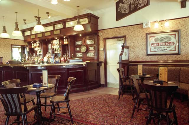 Inside the lounge of The Wavendon pub in July 1996. Were you a regular here?
Lounge