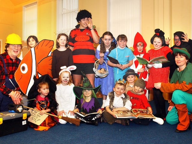 What a line-up at Usworth Primary School in 2006. It's a feast of faces but is there one you recognise?
