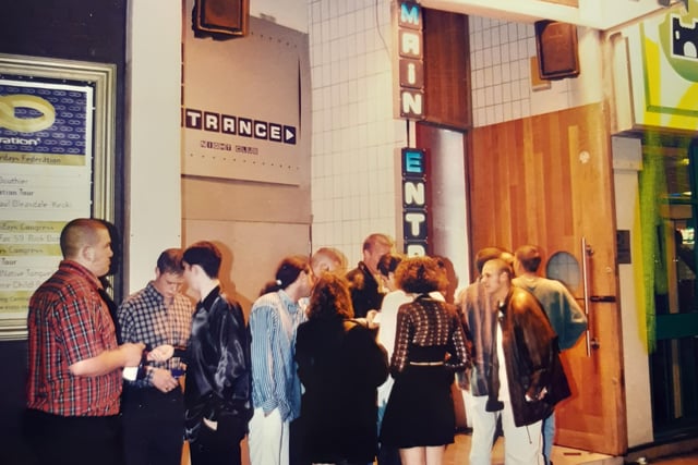 Queueing for Main Entrance in September 1995