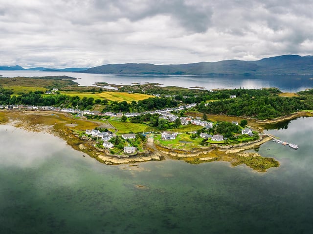 Plockton offers easy access to the islands of Skye and Raasay, as well as other spectacular parts of the Highlands
