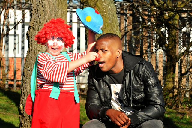 SAFC star Nedum Onuoha did something funny for money by clowning for cash with 7-year old Max Swainston on a Red Nose Day visit to St. Cuthbert's RC Primary School in Seaham.