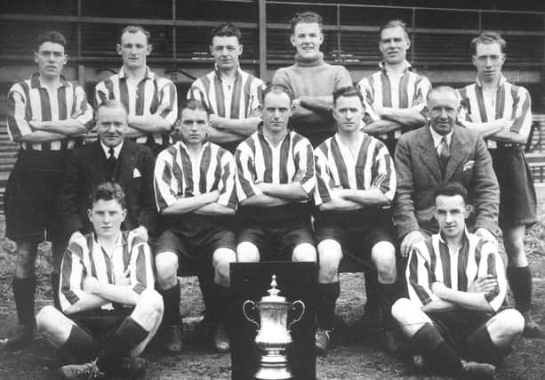 Sunderland FA Cup Final team 1937: Charlie Thomson, Bert Johnston, Jimmy Gorman, Johnny Mapson, Alex Hall, Sandy McNab Middle : Johnny Cochrane (Manager), Raich Carter, Bobby Gurney, Patsy Gallacher, Andy Reid (Trainer) Front : Len Duns, Eddie Burbanks