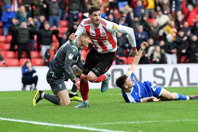 Kyle Lafferty celebrates his first Sunderland goal