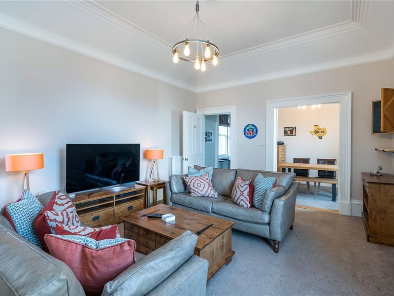 Sitting room.