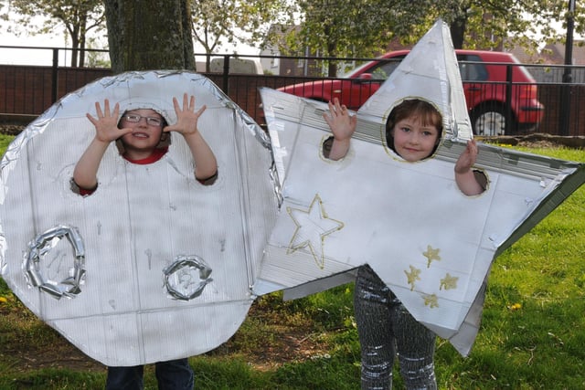 Two little stars Cameron Johnson, 3, (left) and Kaitlin Todd, 3,  at the competition at Farringdon Workingmens Club, in 2011.