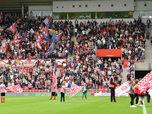 Sunderland beat Wigan Athletic in front of over 31,000 fans