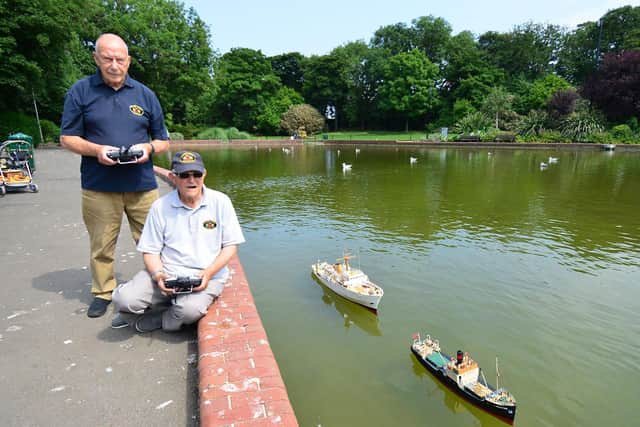 Roker Park Model Boat Club are opposing the installation of a wildlife raft on the boating lake.