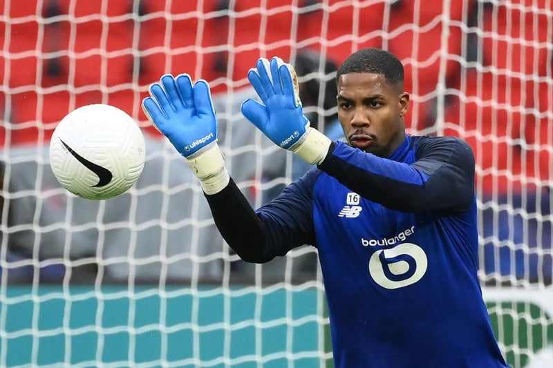 Tottenham Hotspur are ‘very interested’ in Lille goalkeeper Mike Maignan. (L’Equipe)

 (Photo by FRANCK FIFE/AFP via Getty Images)