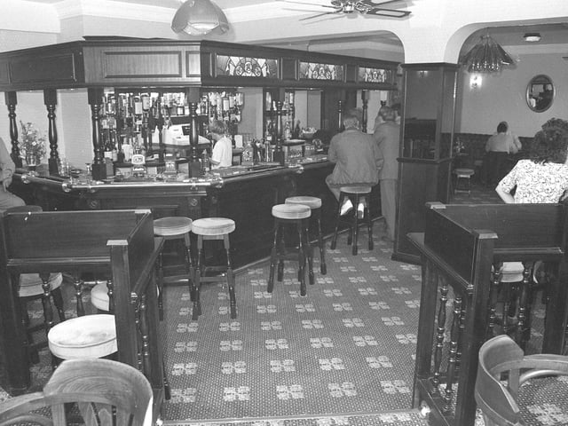 A 1989 view of La Fontaine.