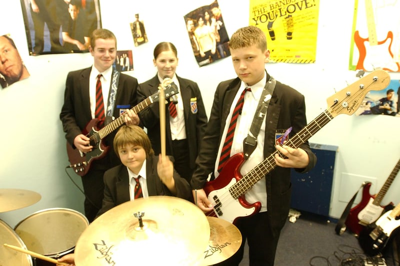 Join in with the memories from Shotton School in 2009.