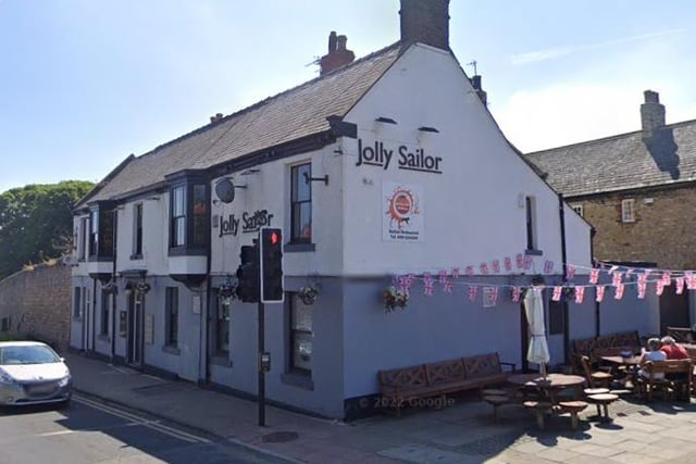 Mamma Mia Italia can be found in the Jolly Sailor in Whitburn. It has a 4.7 rating from 162 Google reviews.
