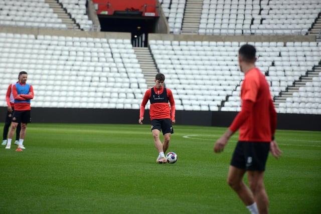 With Sunderland short of strikers, U21s player Max Thompson joined in with first-team training.