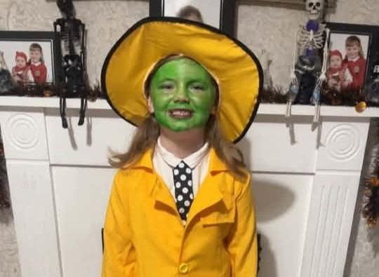 Nicki Louise dresses up as Stanley Ipkiss from The Mask.