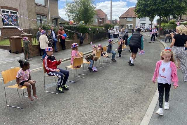 Children playing musical chairs during the Jubilee Party at Fordenbridge Crescent, Sunderland. Picture by FRANK REID