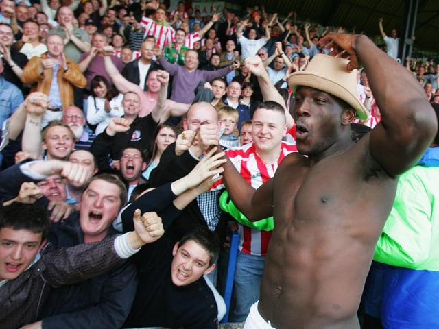 Nyron Nosworthy of Sunderland celebrates with the fans after the Championship match between Luton Town and Sunderland at Kenilworth Road on May 6, 2007.