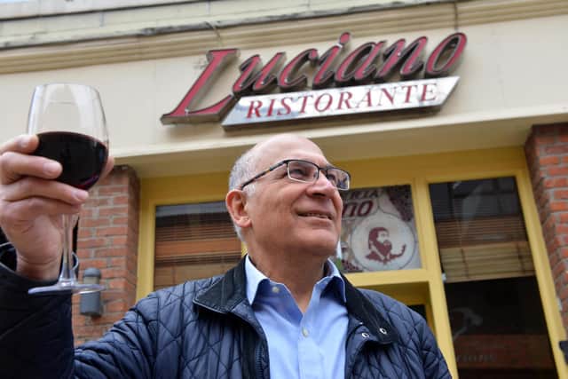 Luciano's Ristorante owner Habib Farahi says farewell to the business and his regular customers after 30 years of trading.