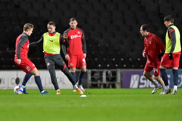 The Sunderland players warming up.