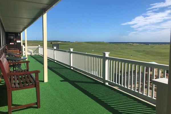 18 holes of tranquil links golf on the north Northumberland coastline.
Various membership packages available. Full membership £400. Visit https://www.seahousesgolf.co.uk/green-fees for full details.