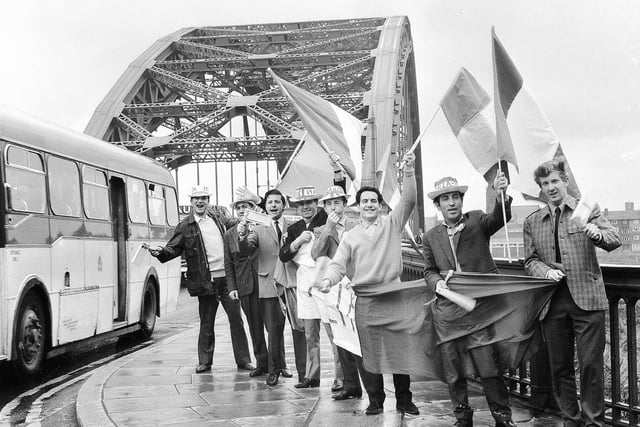 Italian supporters waving their flags on Wearmouth Bridge. Photo: Bill Hawkins.