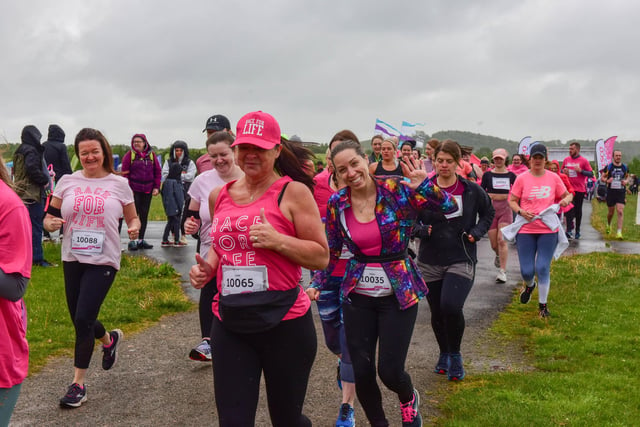 The start of the 10k Sunderland Race for Life. Look at them go!