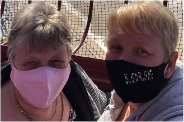 Lisa Mackinder (right) with mum Barbara Browne who is battling coronavirus.