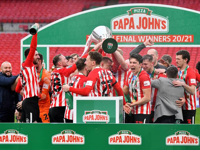 Sunderland celebrate their Papa John's Trophy win