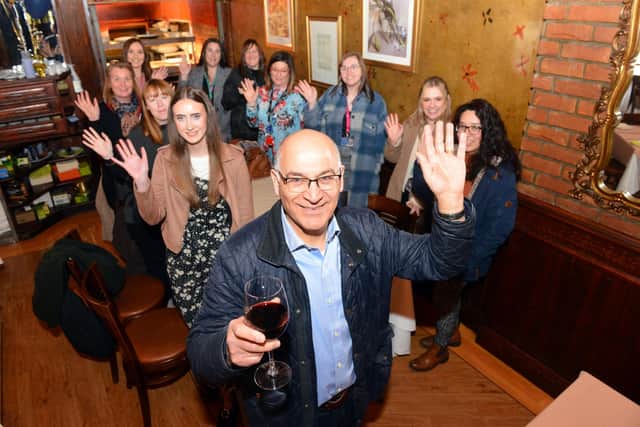 Luciano's Ristorante owner Habib Farahi says farewell to the business and his regular customers after 30 years of trading.