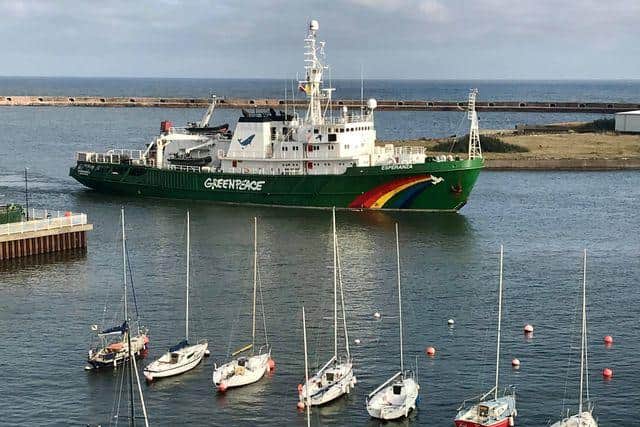 Greenpeace ship Esperanza sails into Sunderland. Picture by Anna Sheils.