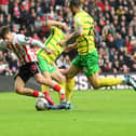 Jack Clarke playing for Sunderland against Norwich City.