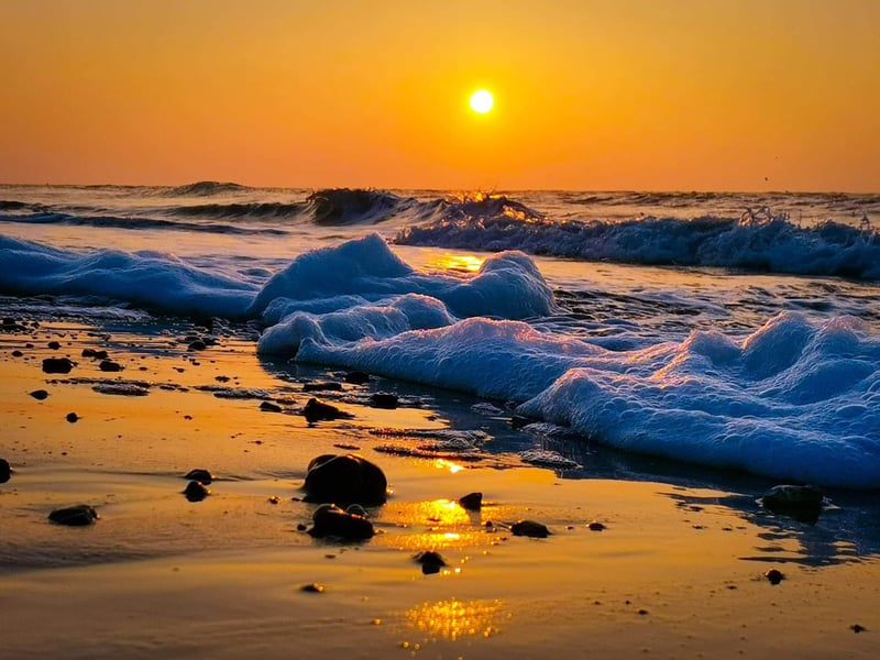 Golden hour at Southsea Beach. 
Picture: Vicky Stovell
Instagram: @smi_ley456
Facebook: Smiley Sunshine Photography