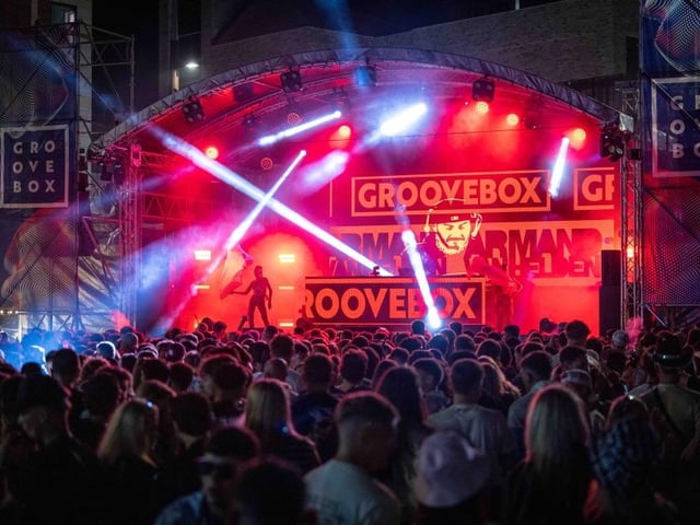 Hundreds of dance music fans packed Keel Square for an unforgettable August Bank Holiday celebration on Saturday night.