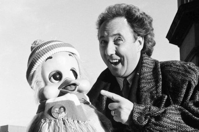 Keith Harris and furry friend Orville starred in the panto at the Sunderland Empire and here they are on December 6, 1986.