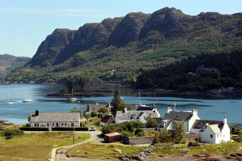 Set on the west coast of Scotland, eight miles north of the Skye Road Bridge, the palm trees and pretty buildings of Plockton make it a popular destination.