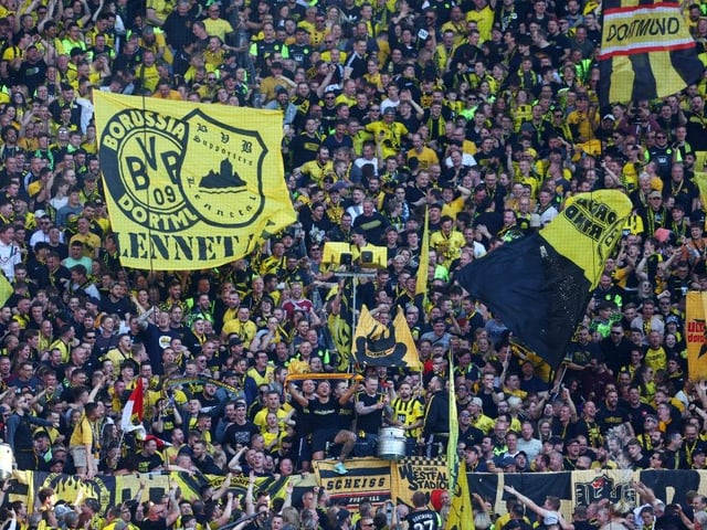 Average attendance in 21st century = 76,155