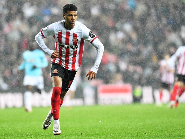 The young striker is leaving Mowbray with a selection dilemma. His work rate is excellent and his pressing here was relentless, helping his side apply pressure on Leicester in dangerous areas. The wait for a goal goes on, though, and that’s primarily because he’s struggling to work shooting opportunities against experienced defenders in the box. 5