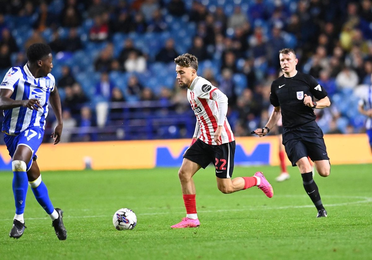 'Has to be close': Mark Venus makes Sunderland selection admission after Plymouth cameo