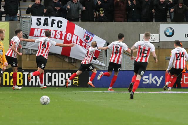 The Sunderland players celebrate a goal. (Photo by Ian Horrocks/Sunderland AFC via Getty Images)